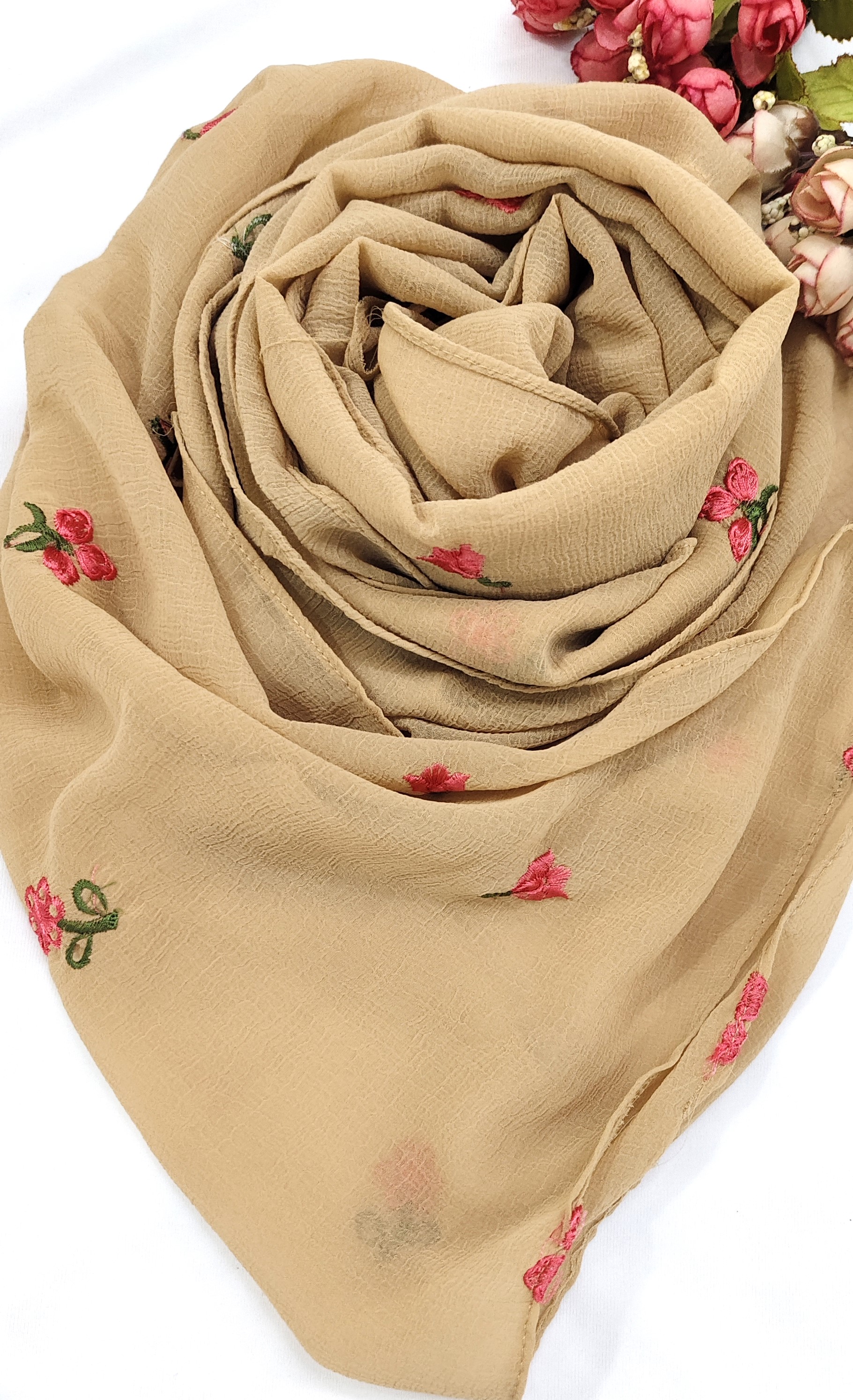 Crinkle Cotton With Flowers Crinkle Cotton With Flowers