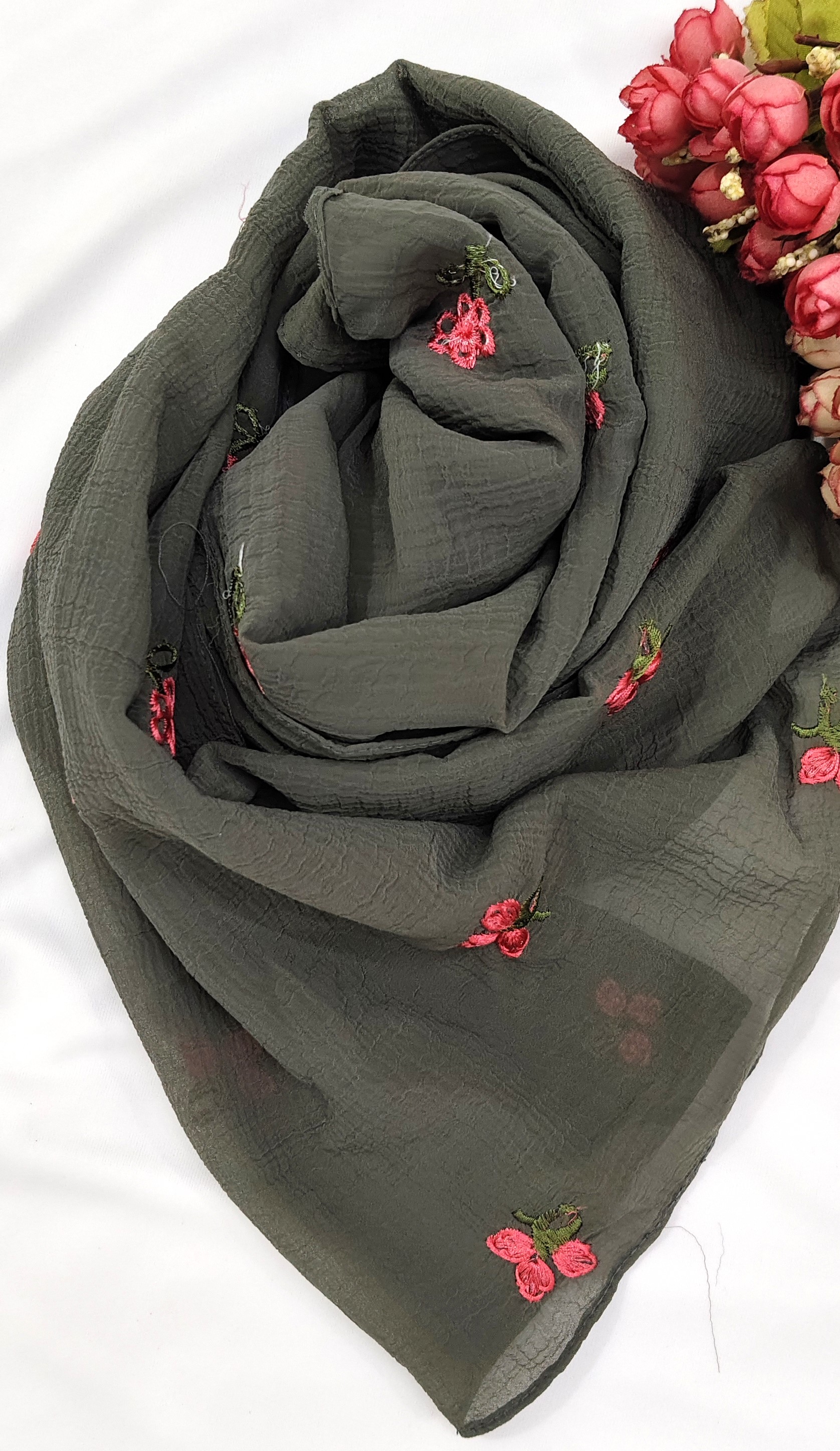 Crinkle Cotton With Flowers Crinkle Cotton With Flowers