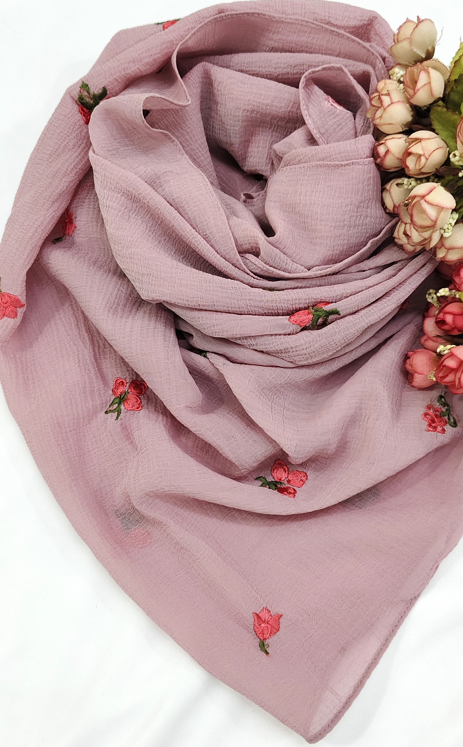 Crinkle Cotton With Flowers Crinkle Cotton With Flowers
