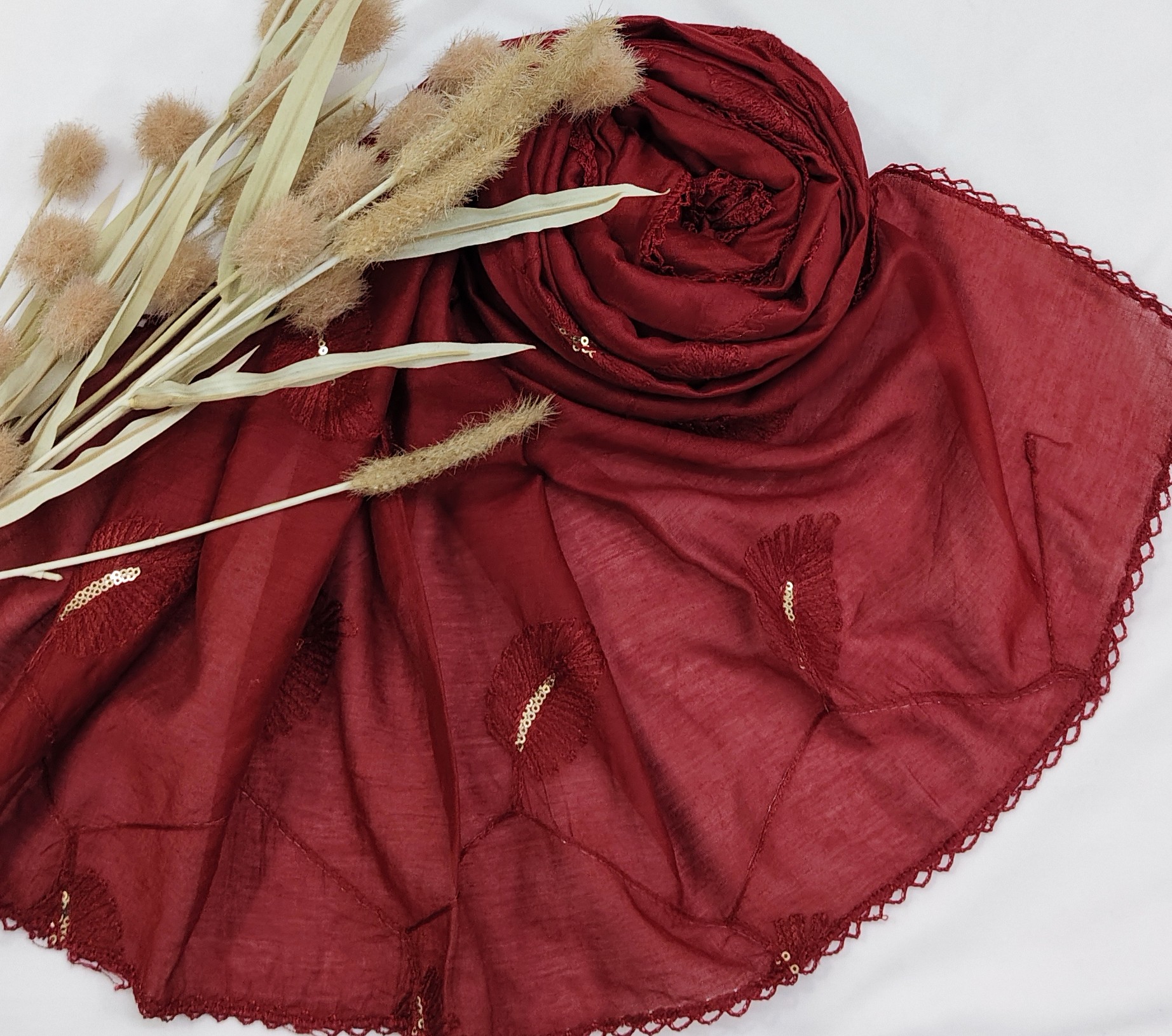 Cotton Gadhwal Crochet with Embroider Leaves Hijab Cotton Gadhwal Crochet with Embroider Leaves Hijab