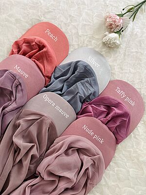 IMPORTED INSTANT 3 IN 1 HEAVY CHIFFON HIJAB WITH SPOTY CAP IMPORTED INSTANT 3 IN 1 HEAVY CHIFFON HIJAB WITH SPOTY CAP