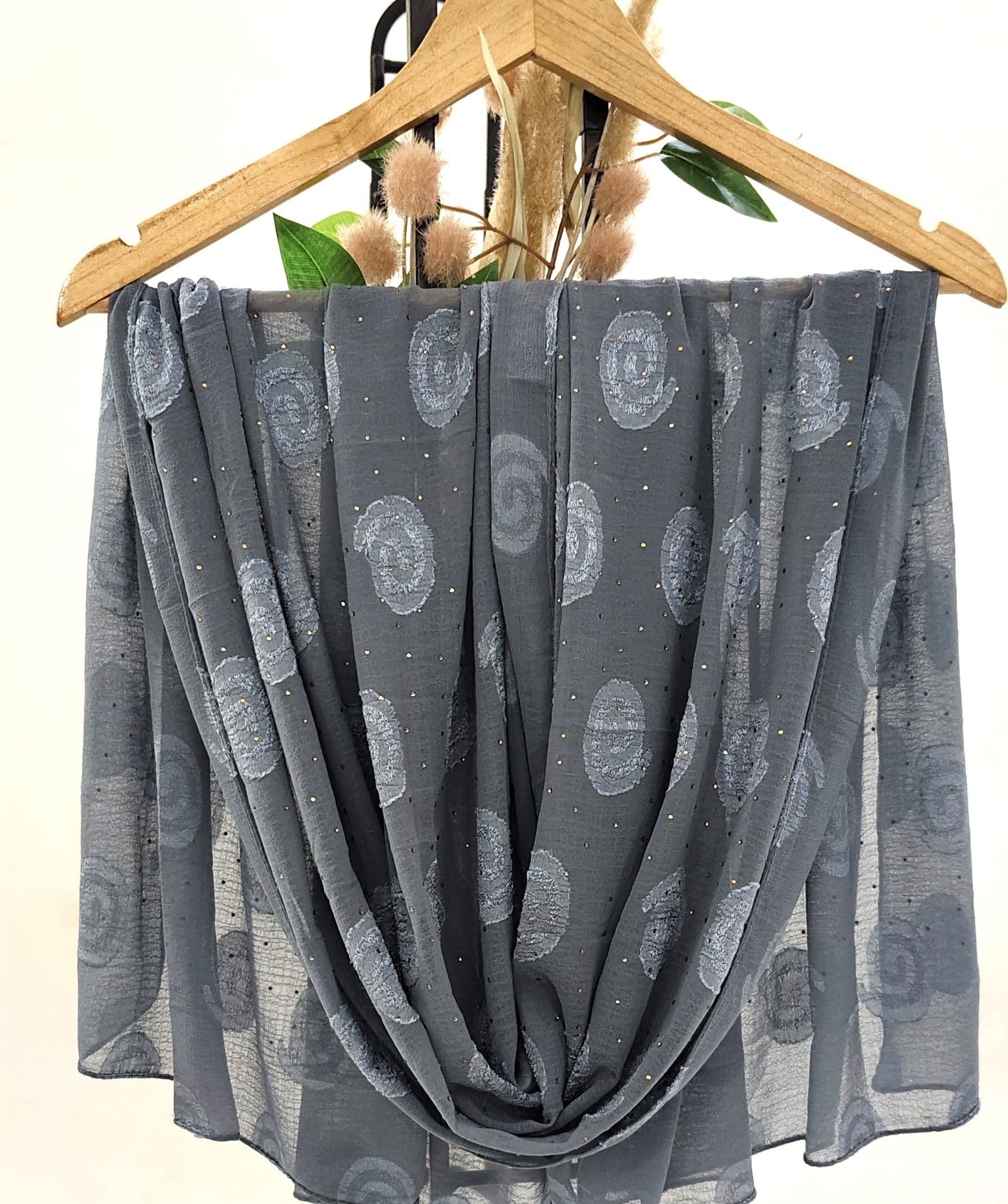 Premium Chiffon Butti With Stones Hijab Premium Chiffon Butti With Stones Hijab