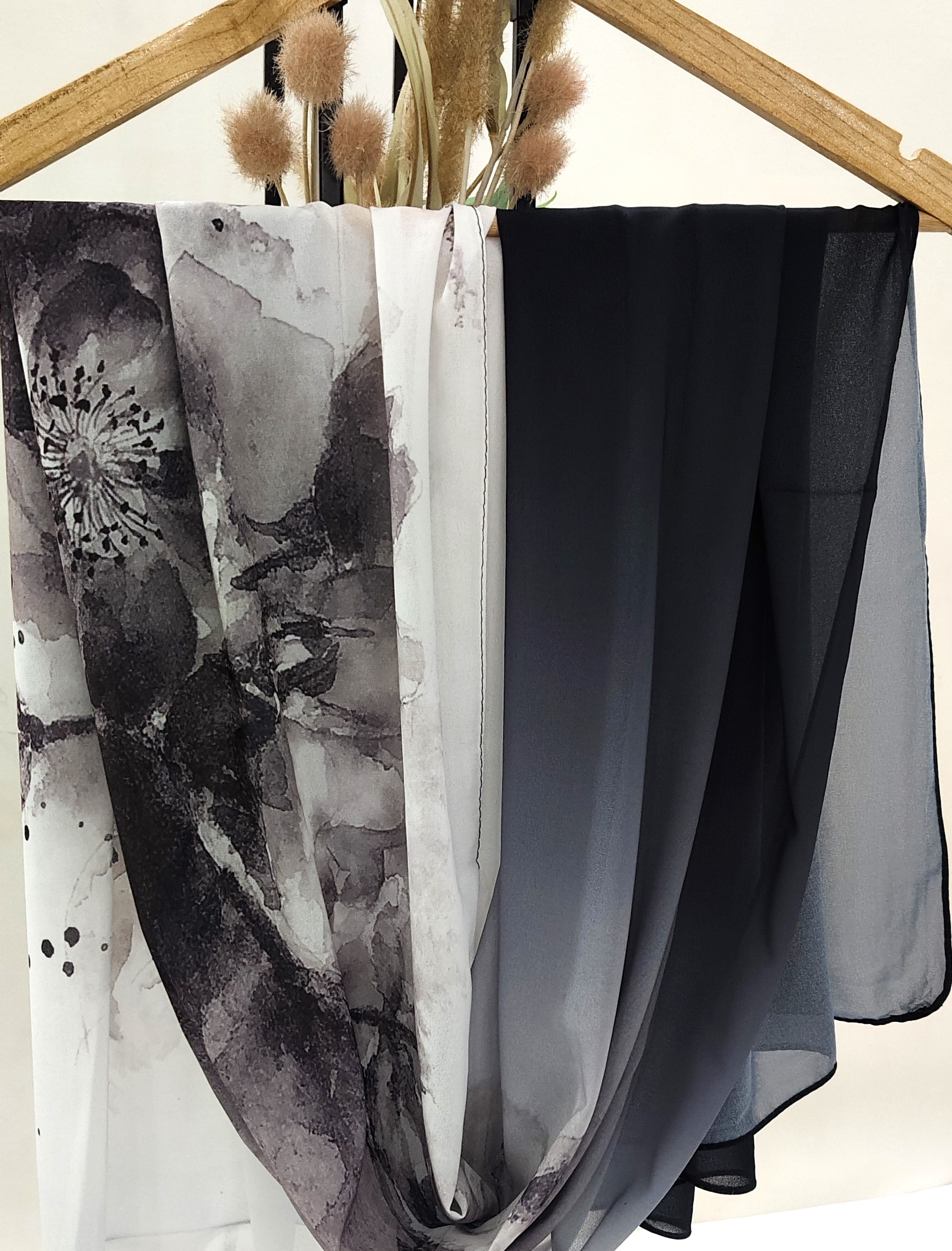 Premium Malaysian Heavy Chiffon MultiColor Hijab Premium Malaysian Heavy Chiffon MultiColor Hijab
