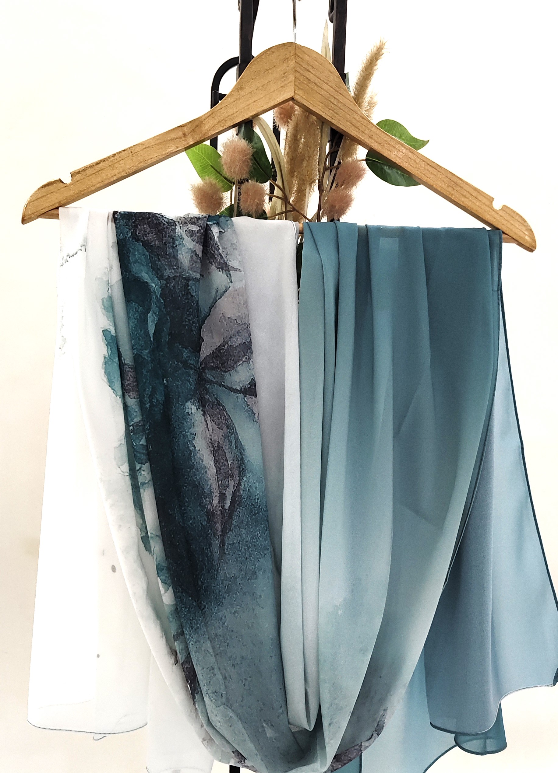 Premium Malaysian Heavy Chiffon MultiColor Hijab Premium Malaysian Heavy Chiffon MultiColor Hijab