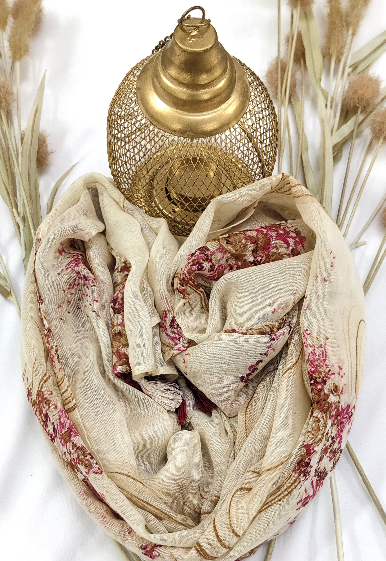 Cotton Floral Line Print Hijab With Tassels Cotton Floral Line Print Hijab With Tassels