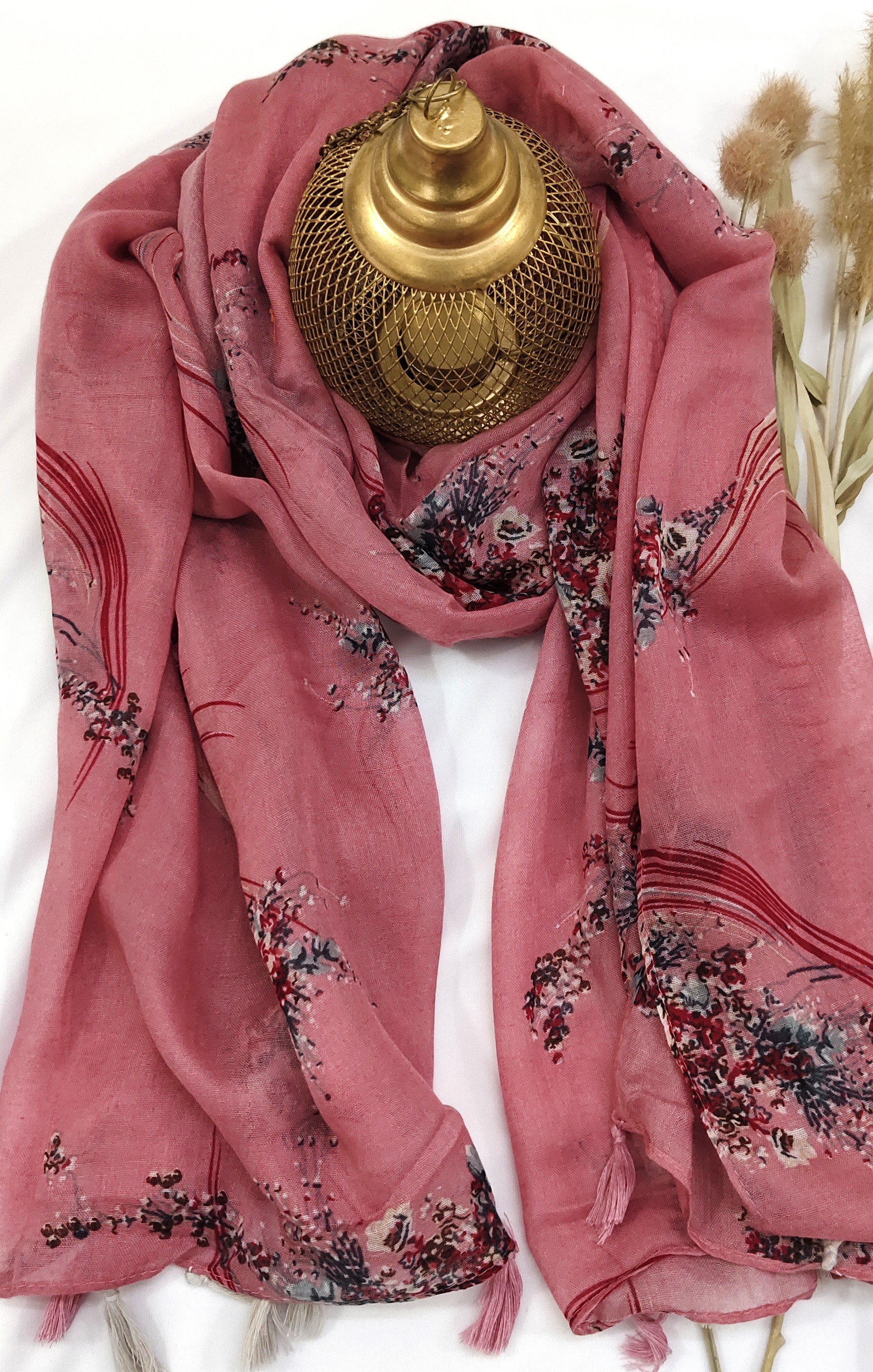 Cotton Floral Line Print Hijab With Tassels Cotton Floral Line Print Hijab With Tassels