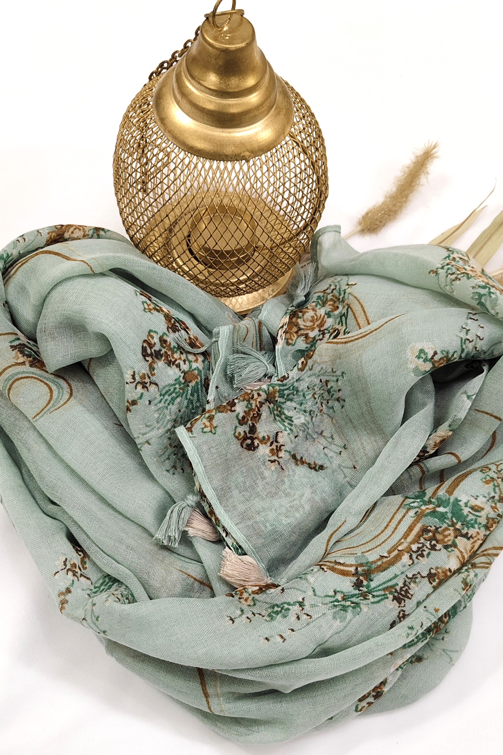 Cotton Floral Line Print Hijab With Tassels Cotton Floral Line Print Hijab With Tassels