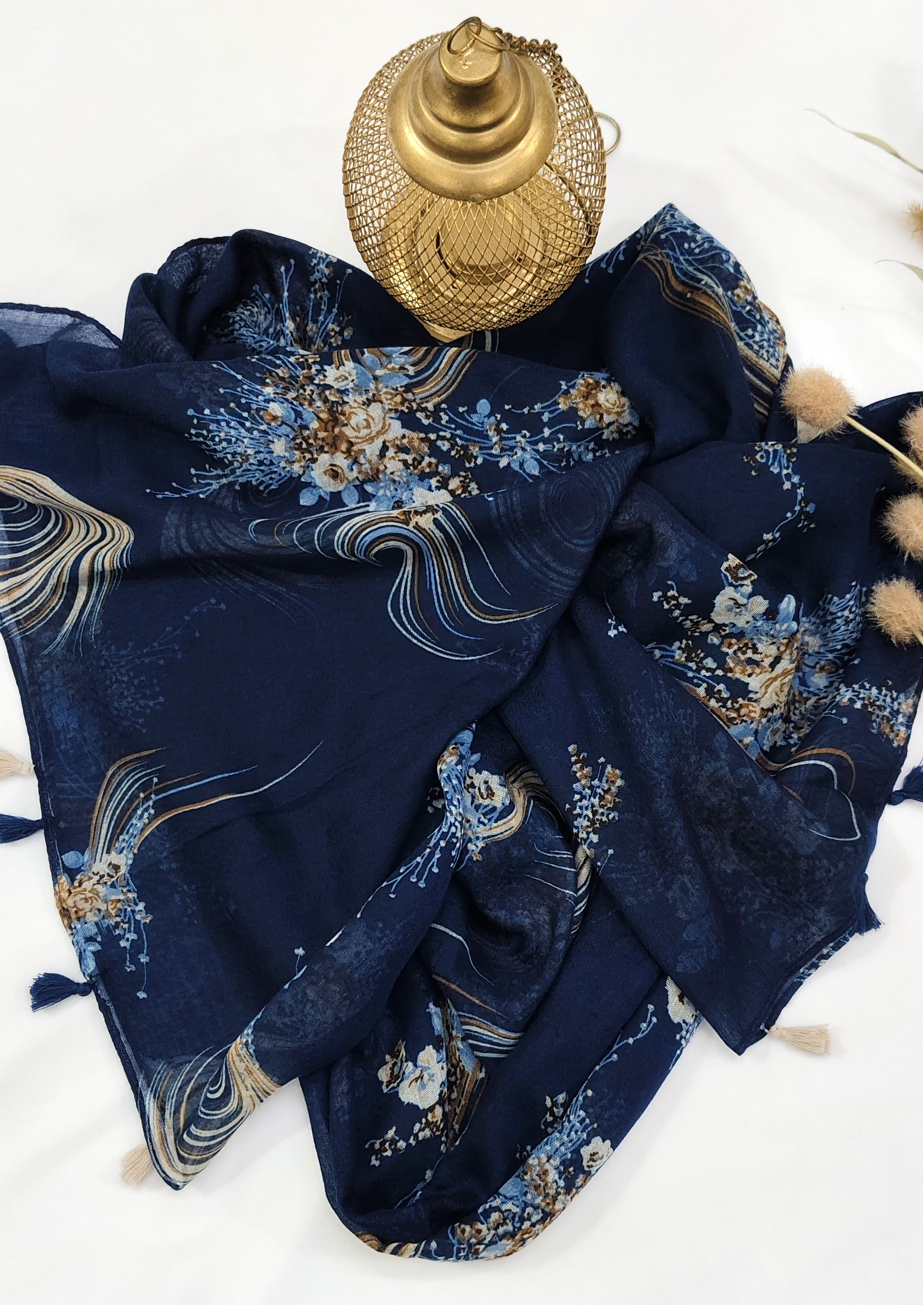 Cotton Floral Line Print Hijab With Tassels Cotton Floral Line Print Hijab With Tassels