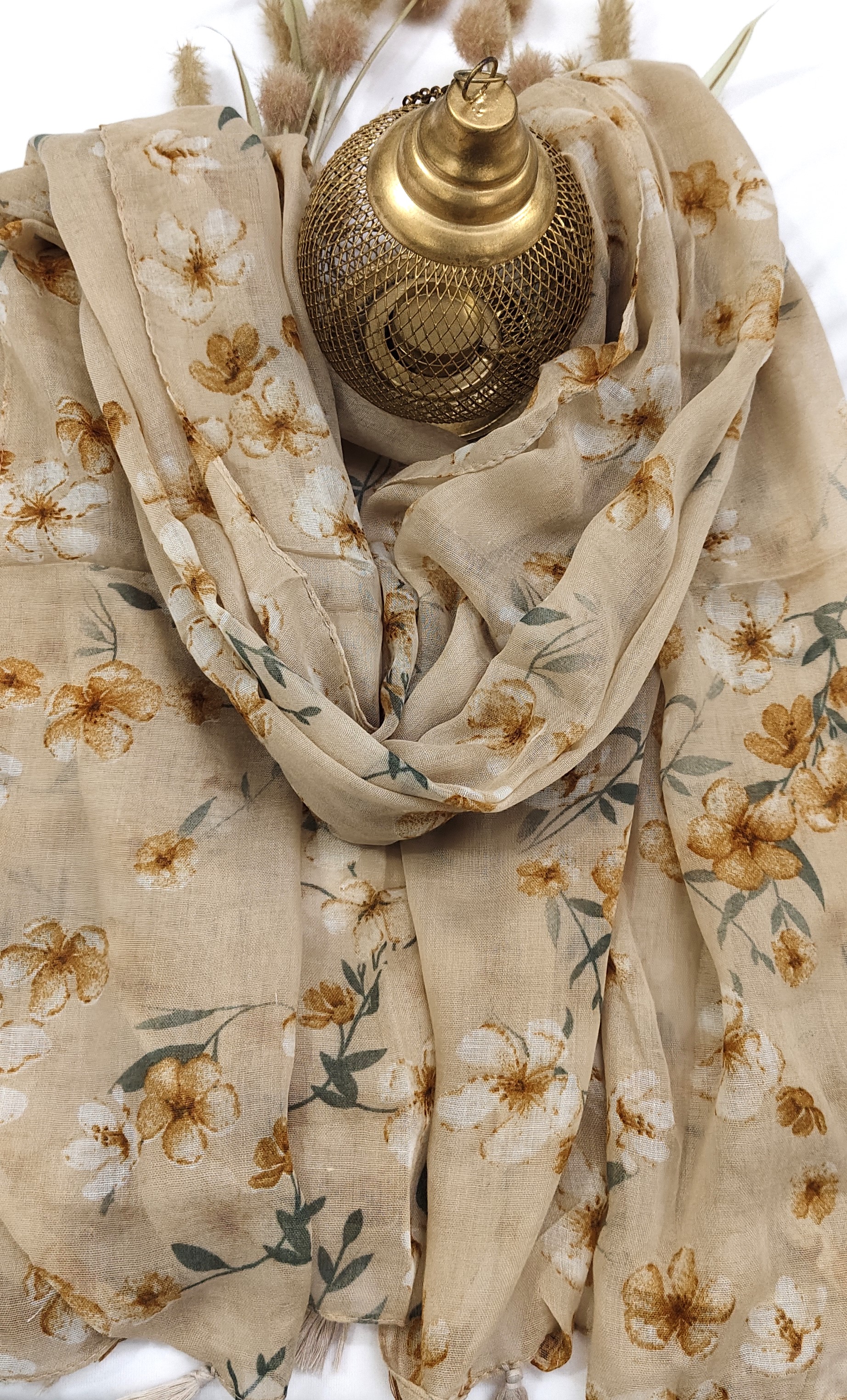 Cotton Floral Small Flower Print Hijab With Tassels - R&S Brand Cotton Floral Small Flower Print Hijab With Tassels - R&S Brand