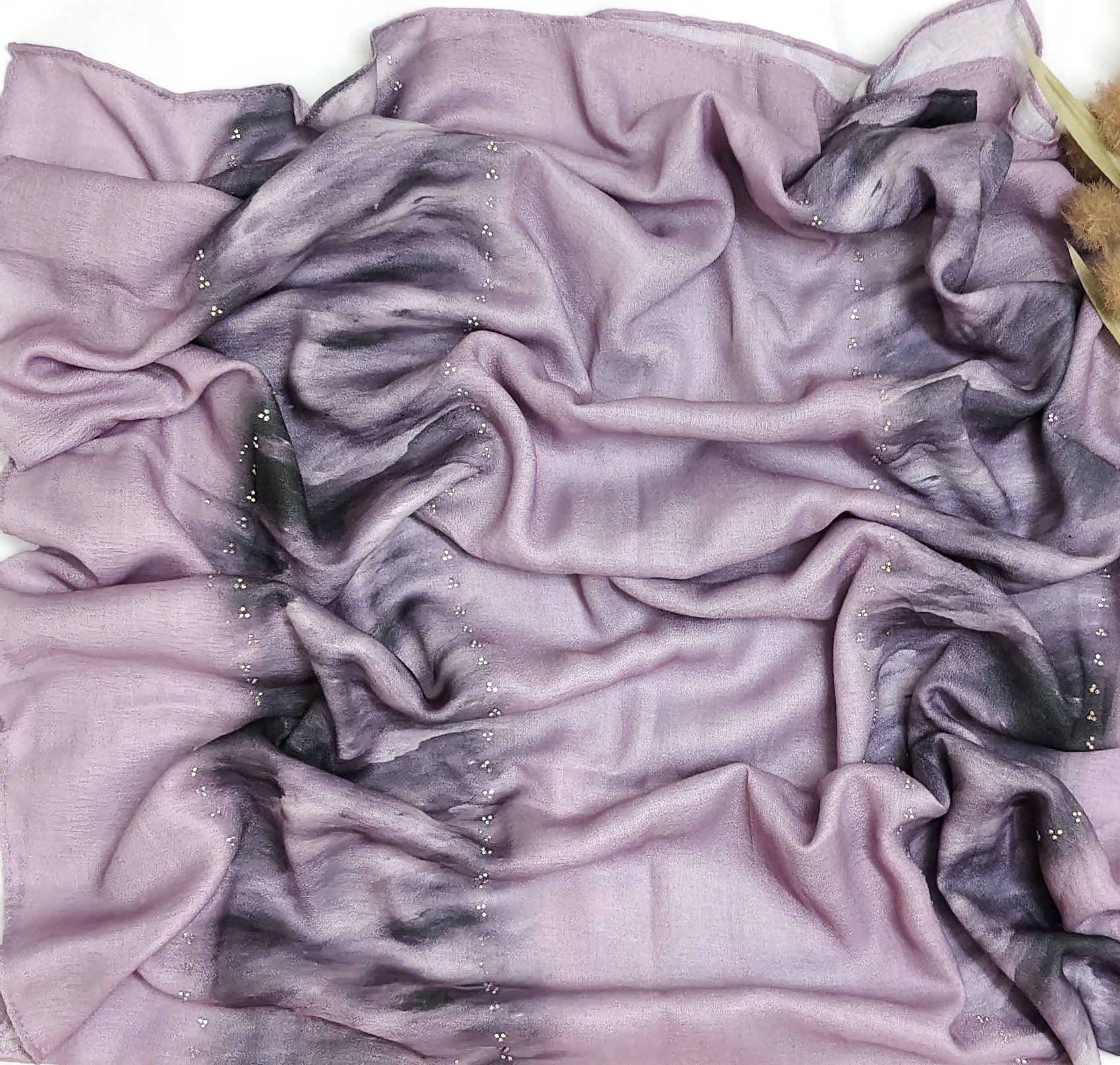 Viscose Summer Cool Cotton 3d Print Design and Crystal Stone Viscose Summer Cool Cotton 3d Print Design and Crystal Stone