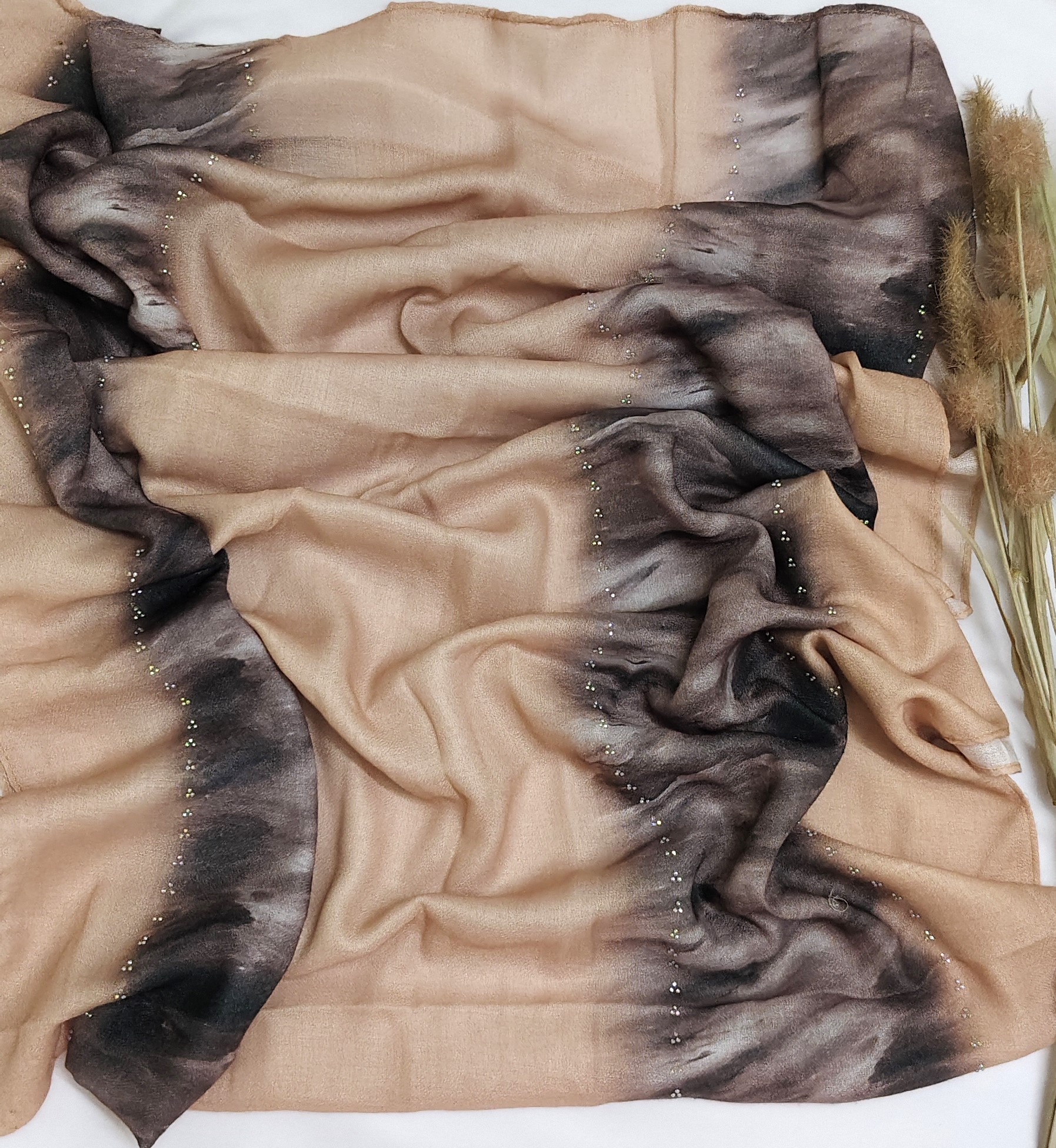 Viscose Summer Cool Cotton 3d Print Design and Crystal Stone Viscose Summer Cool Cotton 3d Print Design and Crystal Stone